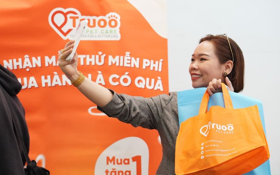 Check in nhận quà cùng Truoo Pet Care